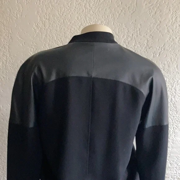 ELIE TAHARI XS lamb leather inserts jacket . - Picture 6 of 9